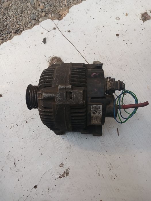 Генератор БМВ Е46 объем 1,8