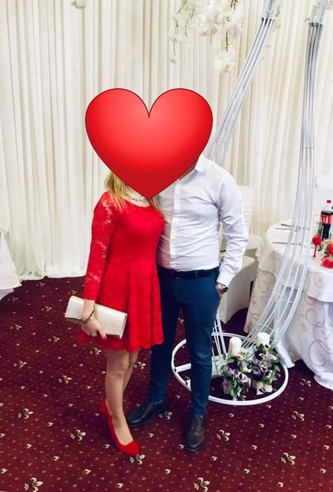 Rochie rosie din dantela