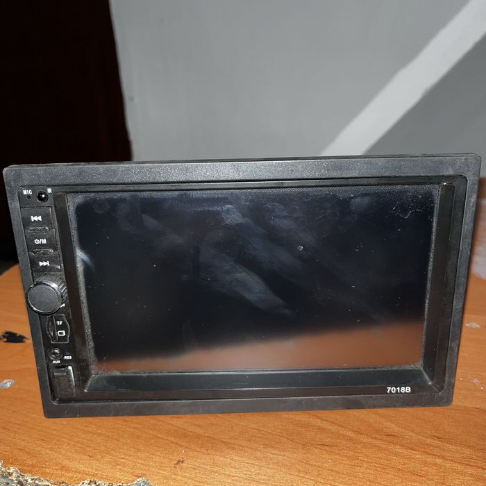 Продам магнитолу 2din