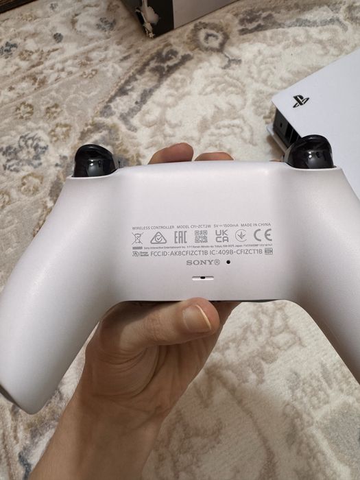 Продам PlayStation 5 Pro НОВАЯ PS5 Pro с дисководом