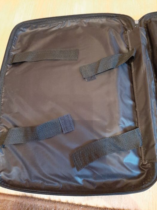 Geanta neagra laptop