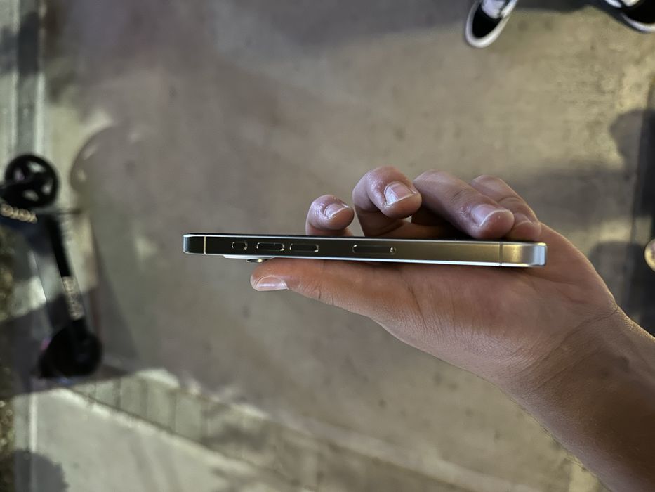 Iphone 15 pro 128 gb 86%