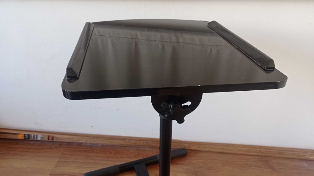 Масивна Метална Стойка за Лаптоп / Прожектор / Миксер Ноти Регулируема