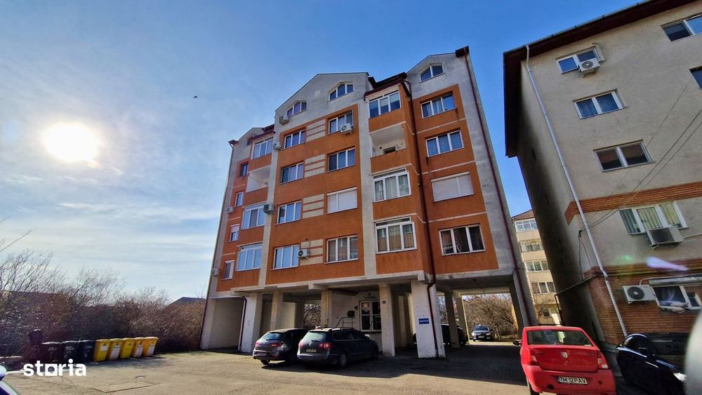 Apartament 3 camere, balcon, garaj, în Steaua