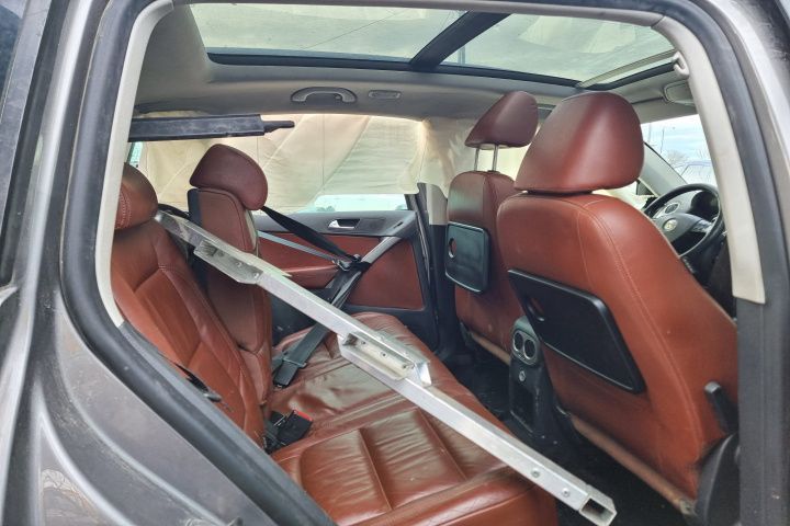 dezmembrez vw tiguan motor 2.0tdi 140cp cod CBAB 2009 cutie de viteze automata navigatie  planetara stanga dreapta dezmembrari touareg