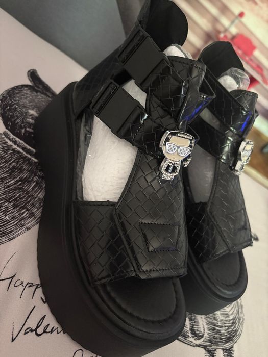 Sandale karl model nou