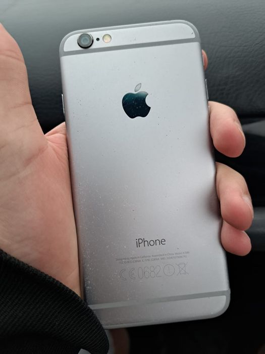 Продам айфон 6   .