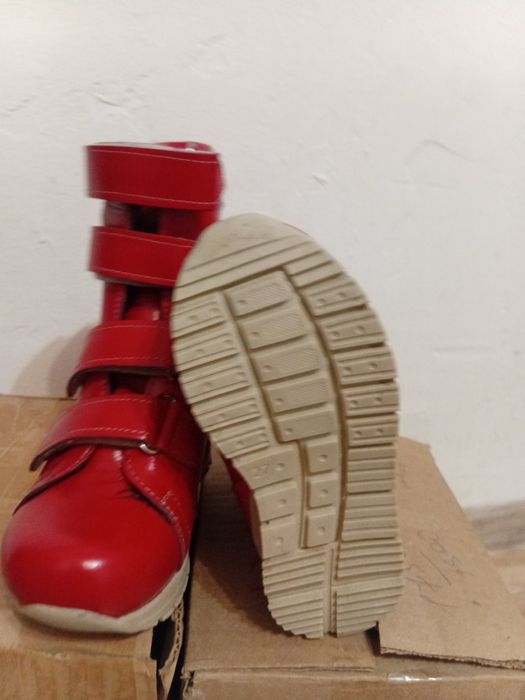 Ортопед аяқ киім