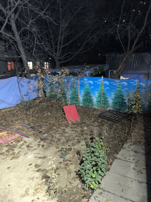 2 х комнатную квартиру Спутник 1.С ремонтом . В деревянном доме. Огоро