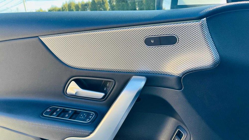 vand mercedes A250E sedan 2021