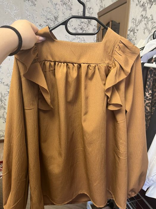 продам блузки 48-50р