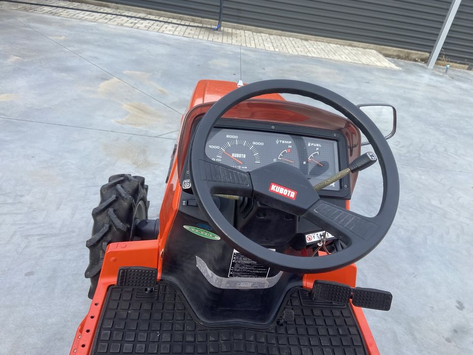 Tractor japonez Kubota X20, 4x4, 20cp, 4 pistoane + freza