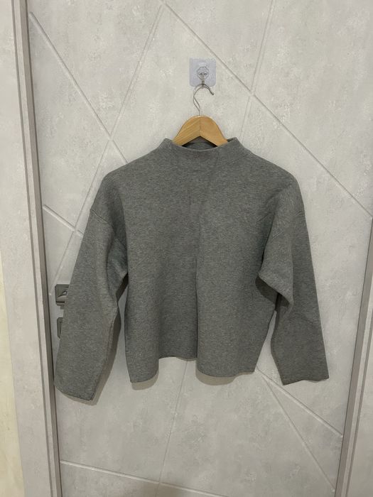 Бомбер и толстовки