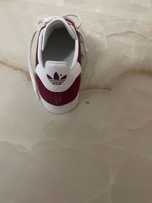 Adidas Gazzele чисто нови!!
