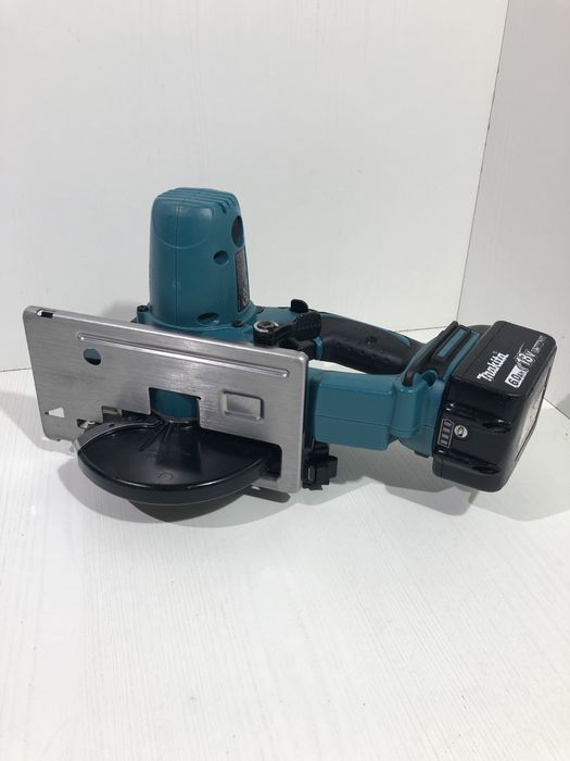 Circular pentru metal Makita DCS 552