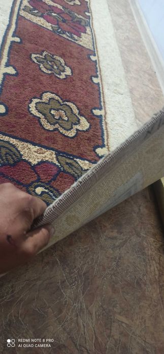 Продаеться ковер