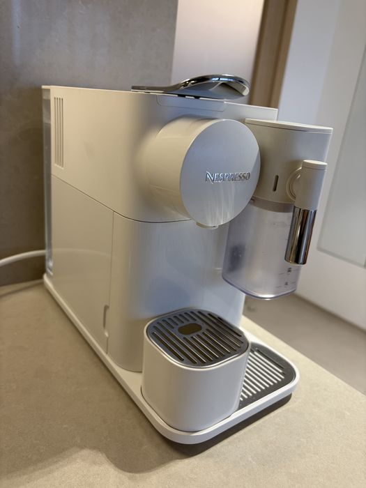 Lattissima One Silky White