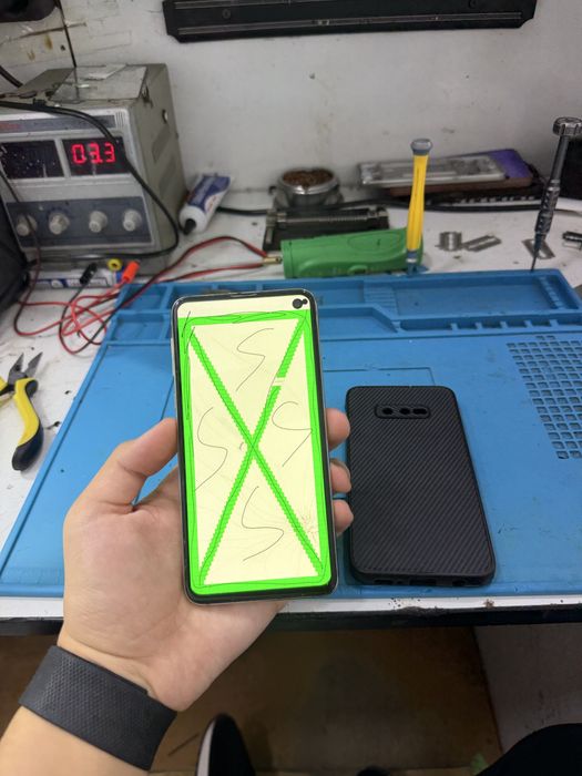 Samsung S10E 128gb срочни сотилади