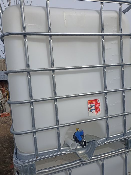 Vând IBC 1000 L   bazine 1000 litri
