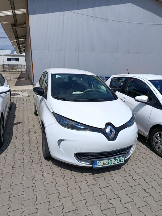 Inchiriez auto Renault Zoe full electric pentru Bolt food, Wolt, Glovo, Food delivery