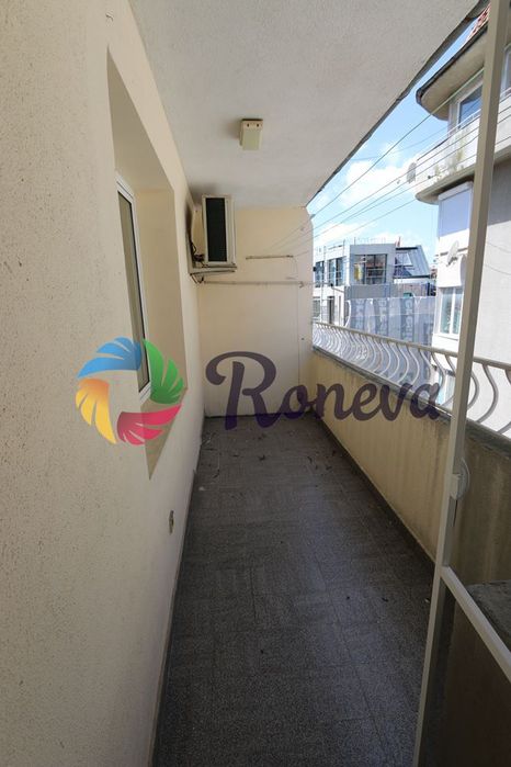 Дава се под наем Тристаен апартамент в Варна, Център - 100 кв.м за 714 € - Снимка #7