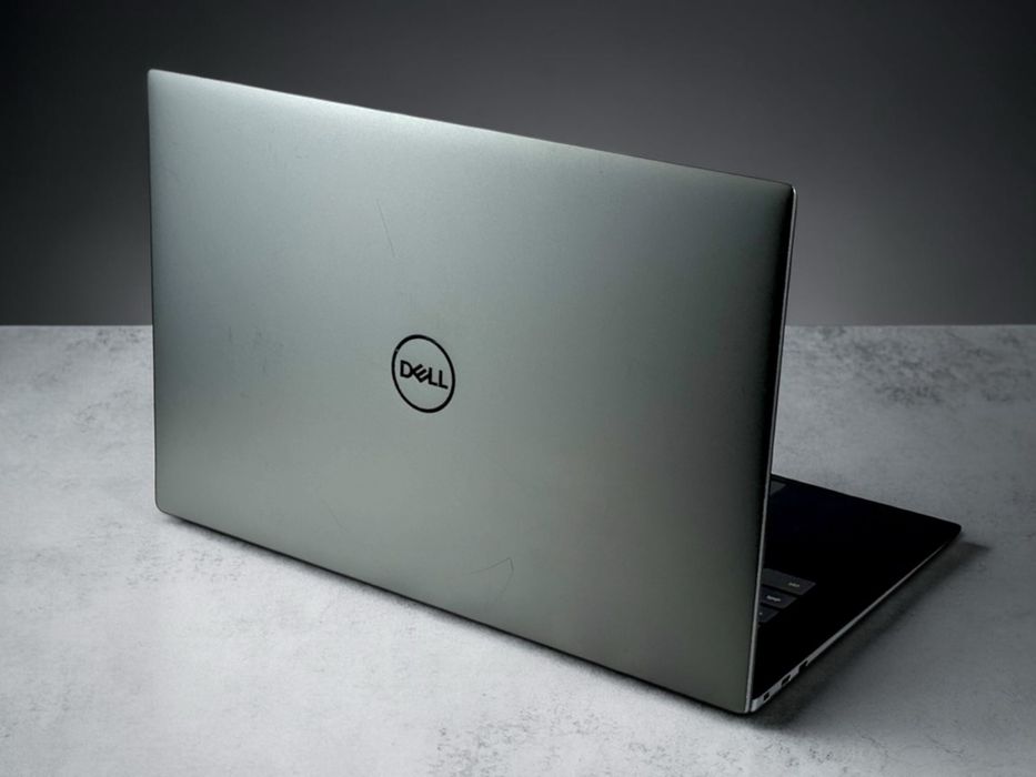 Лаптоп Dell Precision 5570 15.6" FHD+ i9-12900H 32RAM 512SSD RTX A2000 Гараниця!