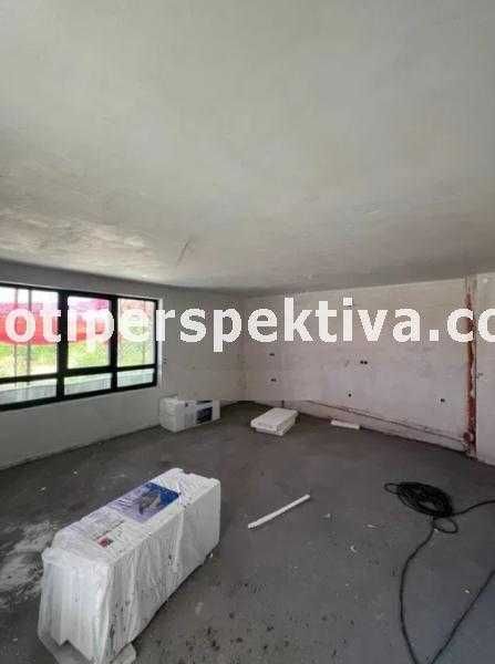 Продава се Тристаен апартамент в Пловдив, Христо Смирненски - 111 кв.м за 1271 €/кв.м - Снимка #3