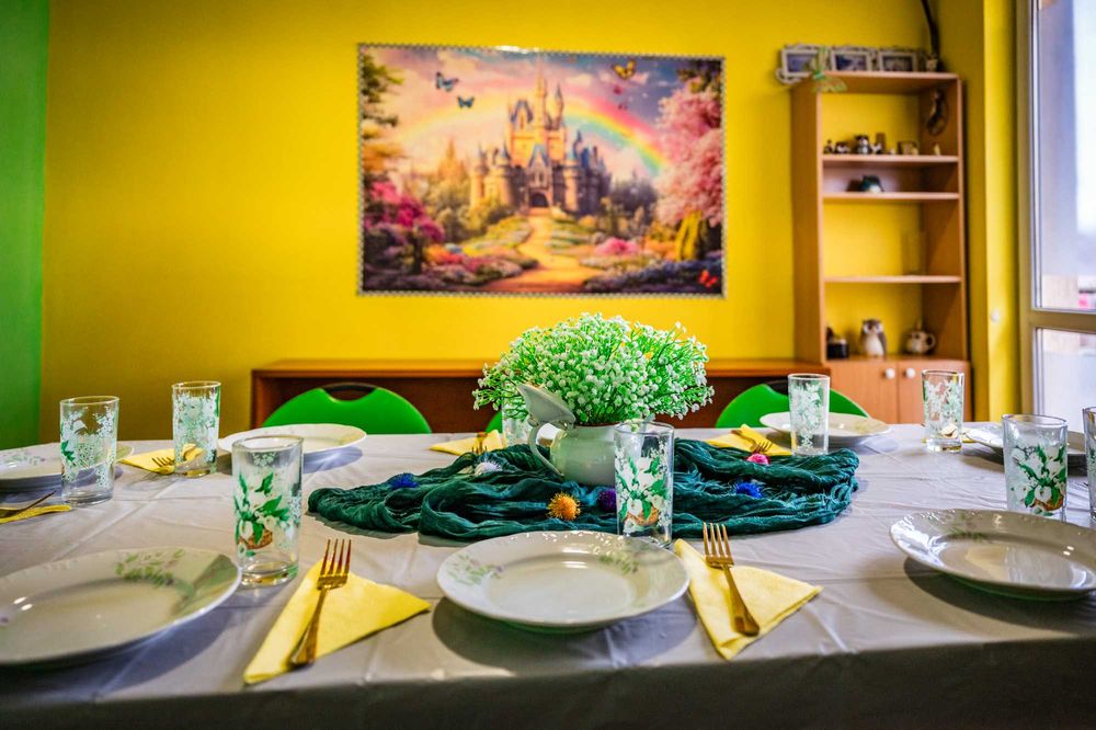 Парти-клуб "Приказната Къща" - помещение за детски рожден ден Перник