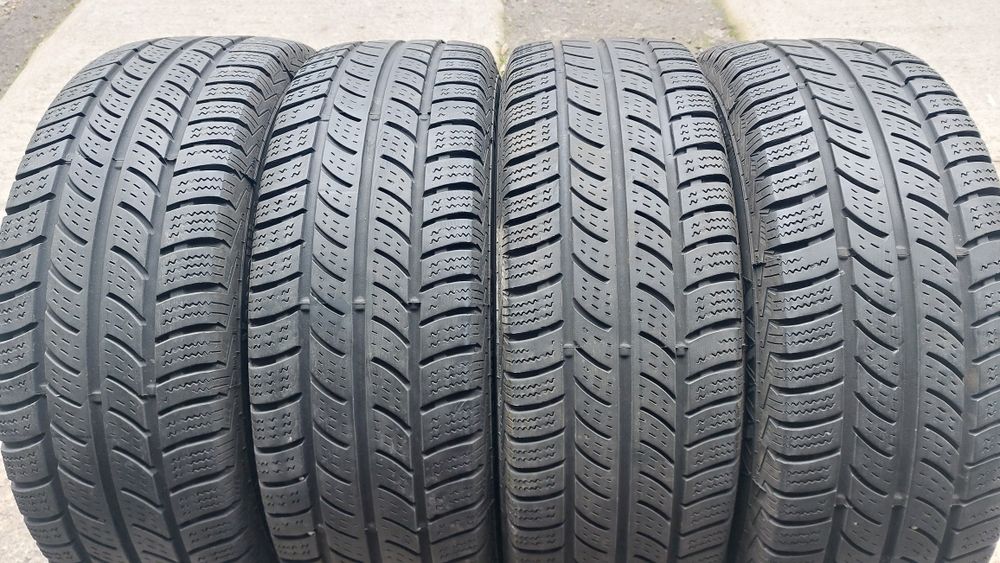 Гуми за Бус 205/65/16 C Continental VancoWinter 4 броя