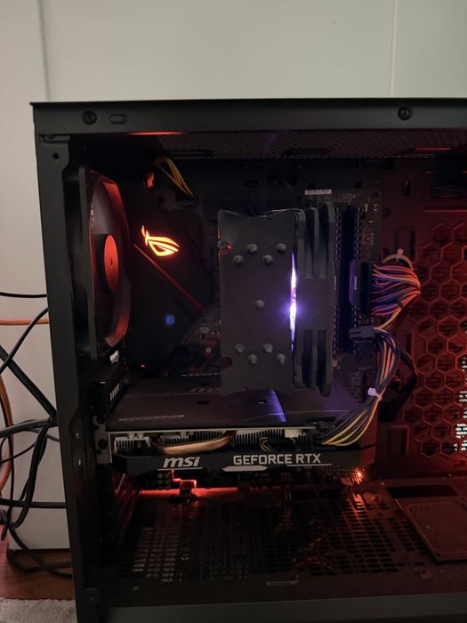 PC Gaming i5 9600k, RTX 2060 6gb, 16 GB Ram