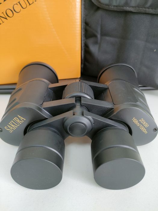 Бинокль фирмы "Sakura".