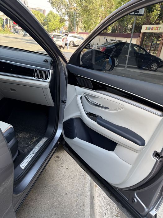 BYD song plus gibrid