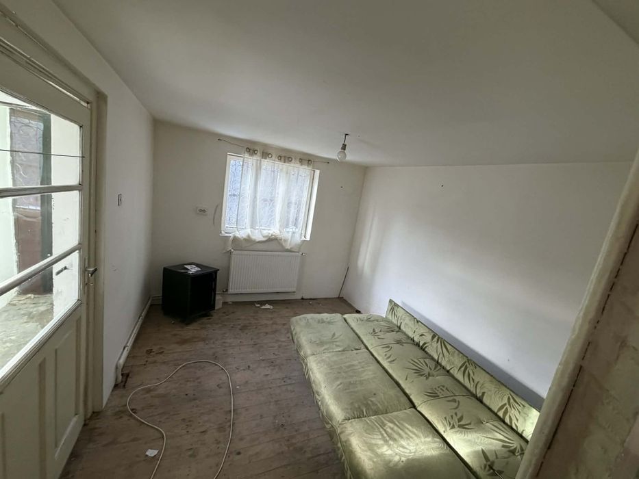 Casa de inchiriat baia sprie nr 13