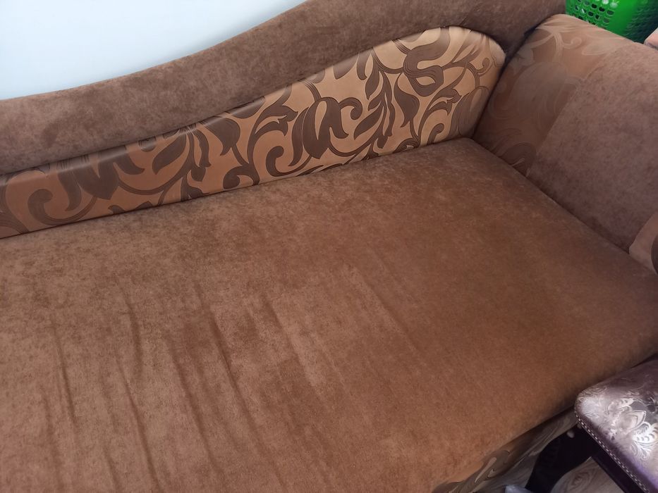 Продам диван софа.