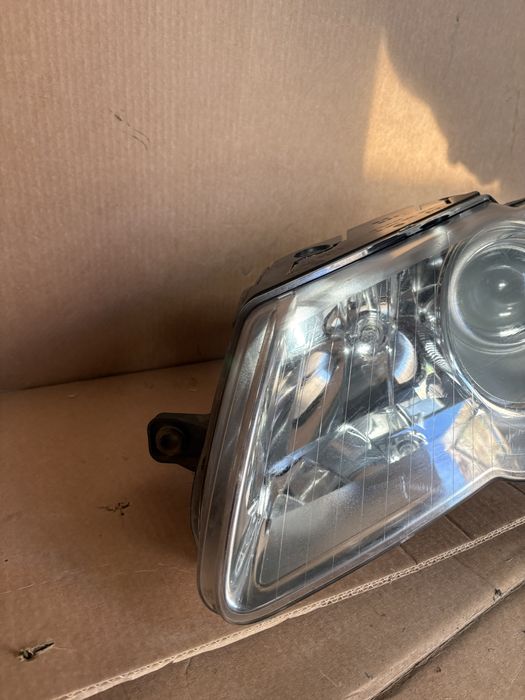 Far Stanga Europa VW Passat B6 3C0941005Q 2005-2010