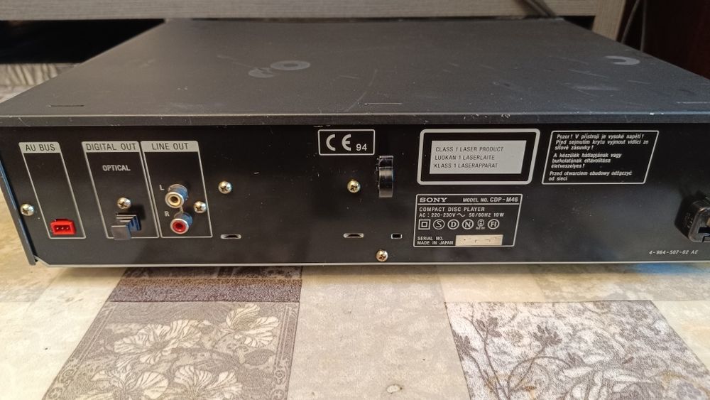 Sony CDP -M46 проигрыватель