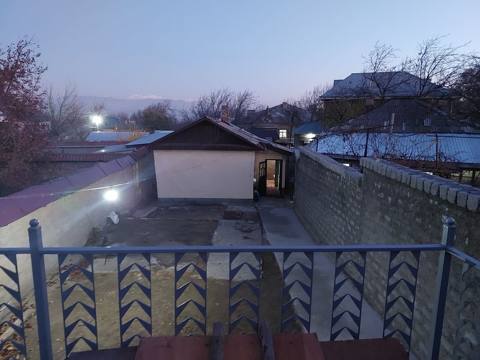 2 хонали ховли Горпарк тепасида шароити билан