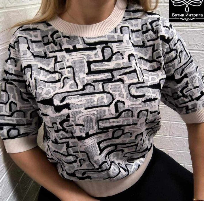 Дамска блуза фино плетиво