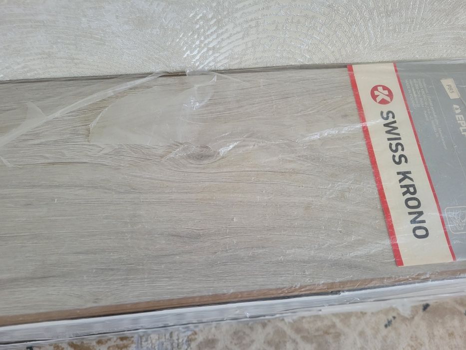 Срочно продается новый ламинат