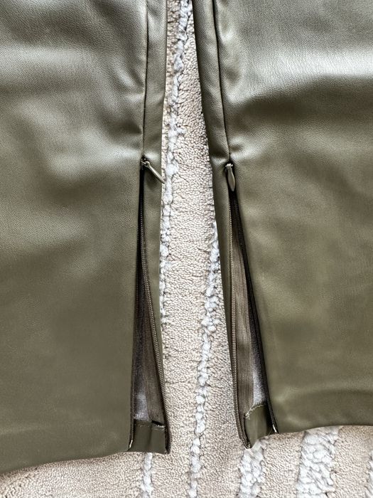 Pantaloni dama Zara piele ecologica