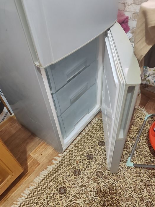 Холодильник отлично