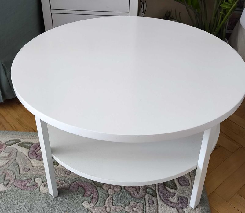 Холна маса IKEA, кръгла