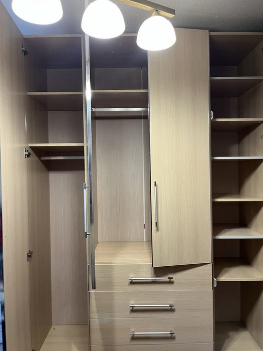 Шкафы для одежды