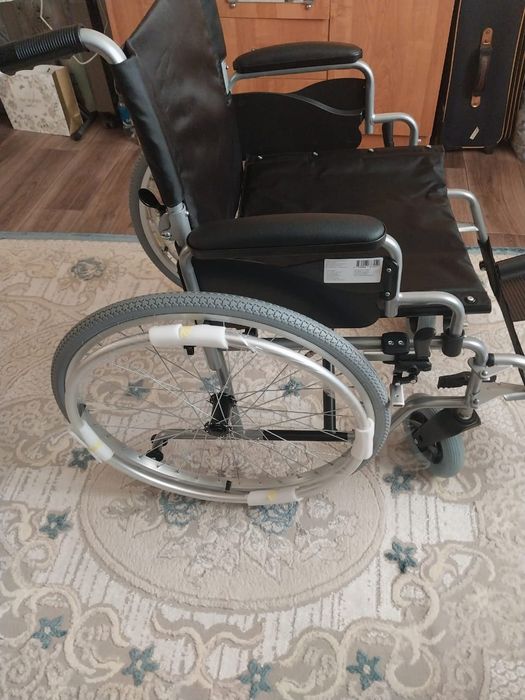 Инвалидная коляска