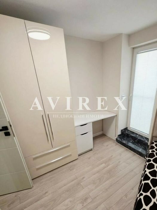 Дава се под наем Тристаен апартамент в Пловдив, Център - 100 кв.м за 698.19 € - Снимка #8
