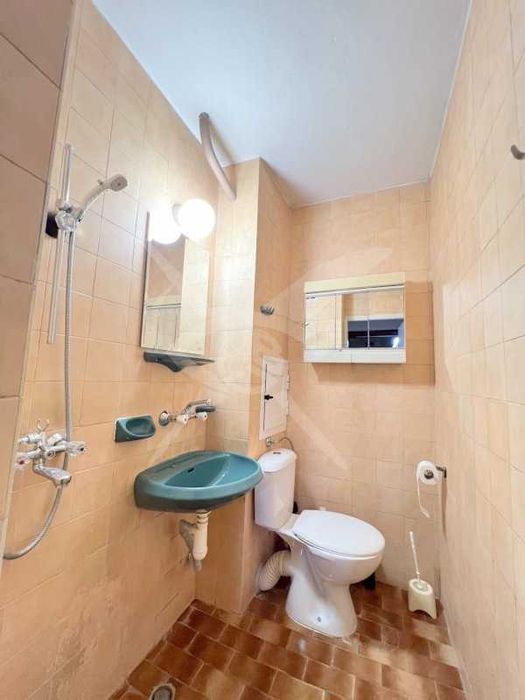 Продава се Тристаен апартамент в Бургас, Славейков - 63 кв.м за 1699 €/кв.м - Снимка #4