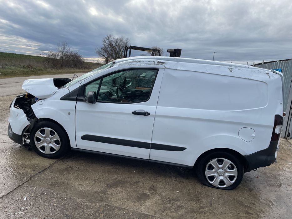 Ford Transit Courier 1.0 EcoBoost 100 кс.6 ск. двигател SFCE 32000 km.