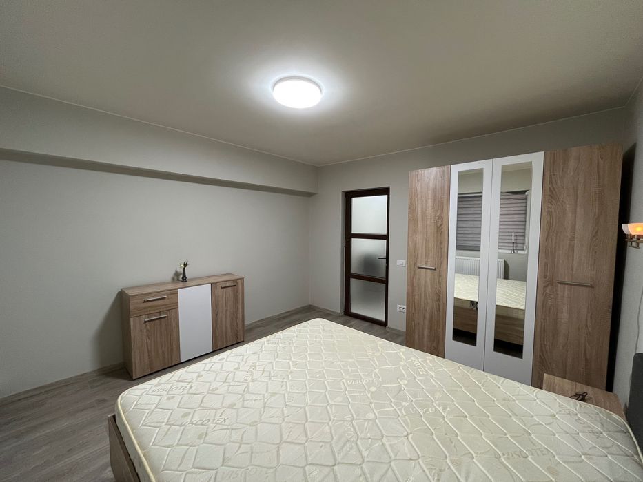 Apartament 2 camere de inchiriat-Husi- zona Cinema