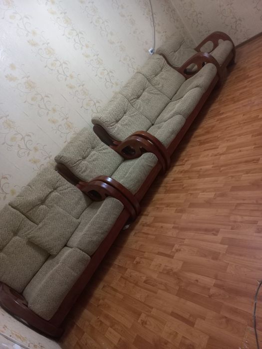 Mehmonlar uchun mebel