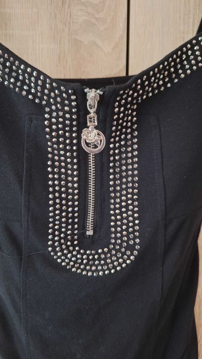 Черен къс потник